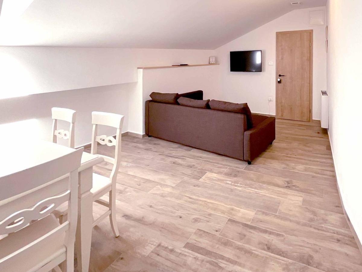 Soca Guesthouse Kanal Exterior photo
